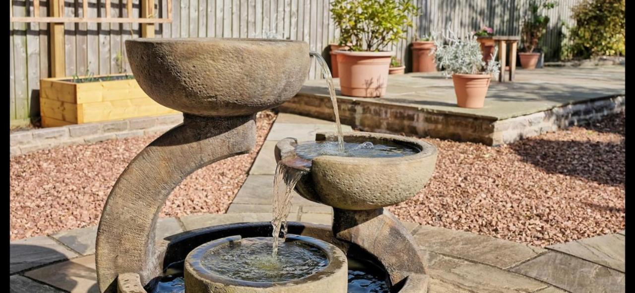 Woodside Lodge Thurstaston Екстериор снимка