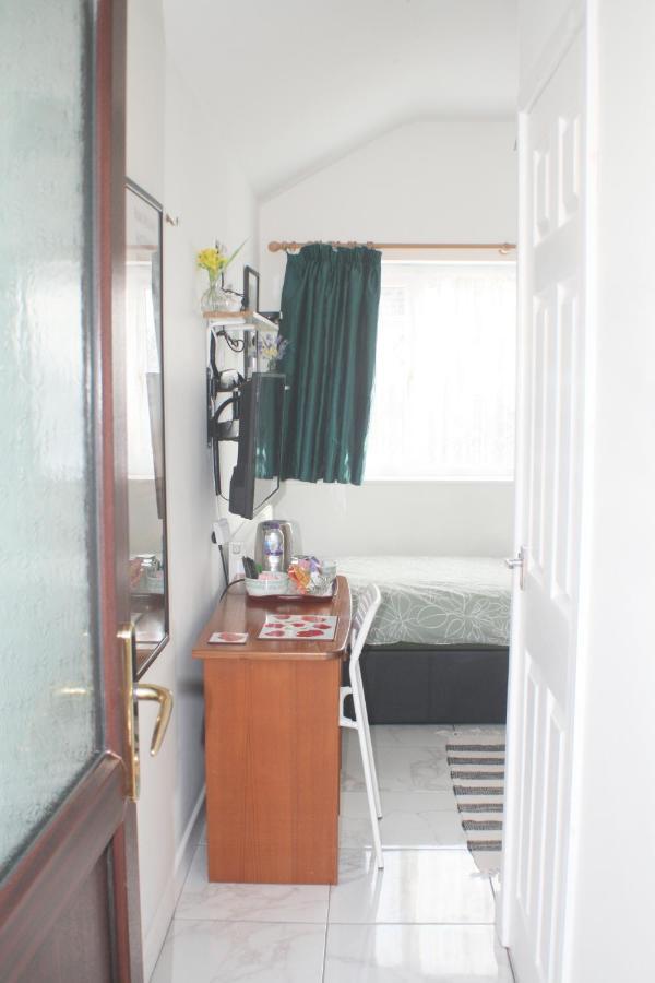 Woodside Lodge Thurstaston Екстериор снимка