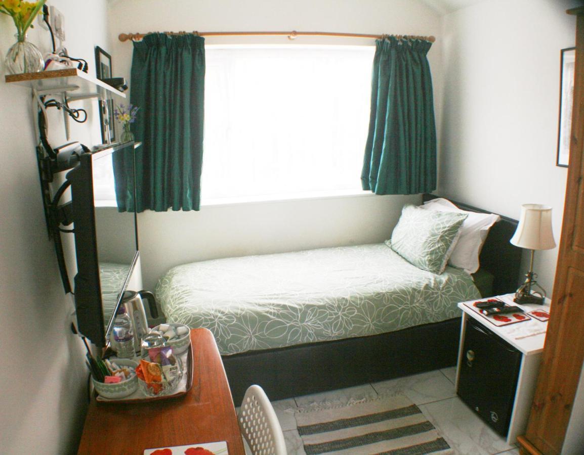 Woodside Lodge Thurstaston Екстериор снимка